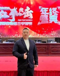 星空体育下载-红拳出击创始人龚士灿：植根红土和壮乡，打造独特的世界搏击品牌|百色|拳手|桂西|摔跤|广西壮族自治区_新浪体育_新浪新闻