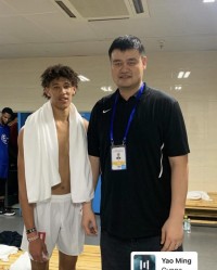 星空体育-秒变小迷弟！湖人中锋贾克森·海斯IG晒与姚明的合影