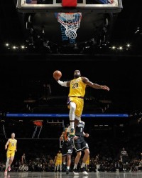 星空体育官网-球星轮休乱象愈演愈烈，赛程功利化凸显，体育竞技精神何在