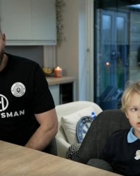 星空体育APP-狼队被“偷鸡”小球迷父亲：后来去球场他们都叫我偷鸡块贼