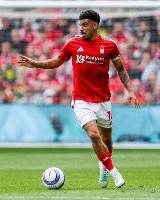 星空体育-天空：诺丁汉森林坚称怀特不会离队，球员不想续约或移除解约条款