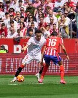 西媒：塞维利亚边锋巴尔加斯腿筋受伤，预计伤缺4-6周&amp;赛季报销