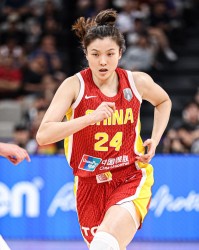 又美又能打！中国女篮27岁1米82王牌蜕变：轰39+9化身穿云箭
